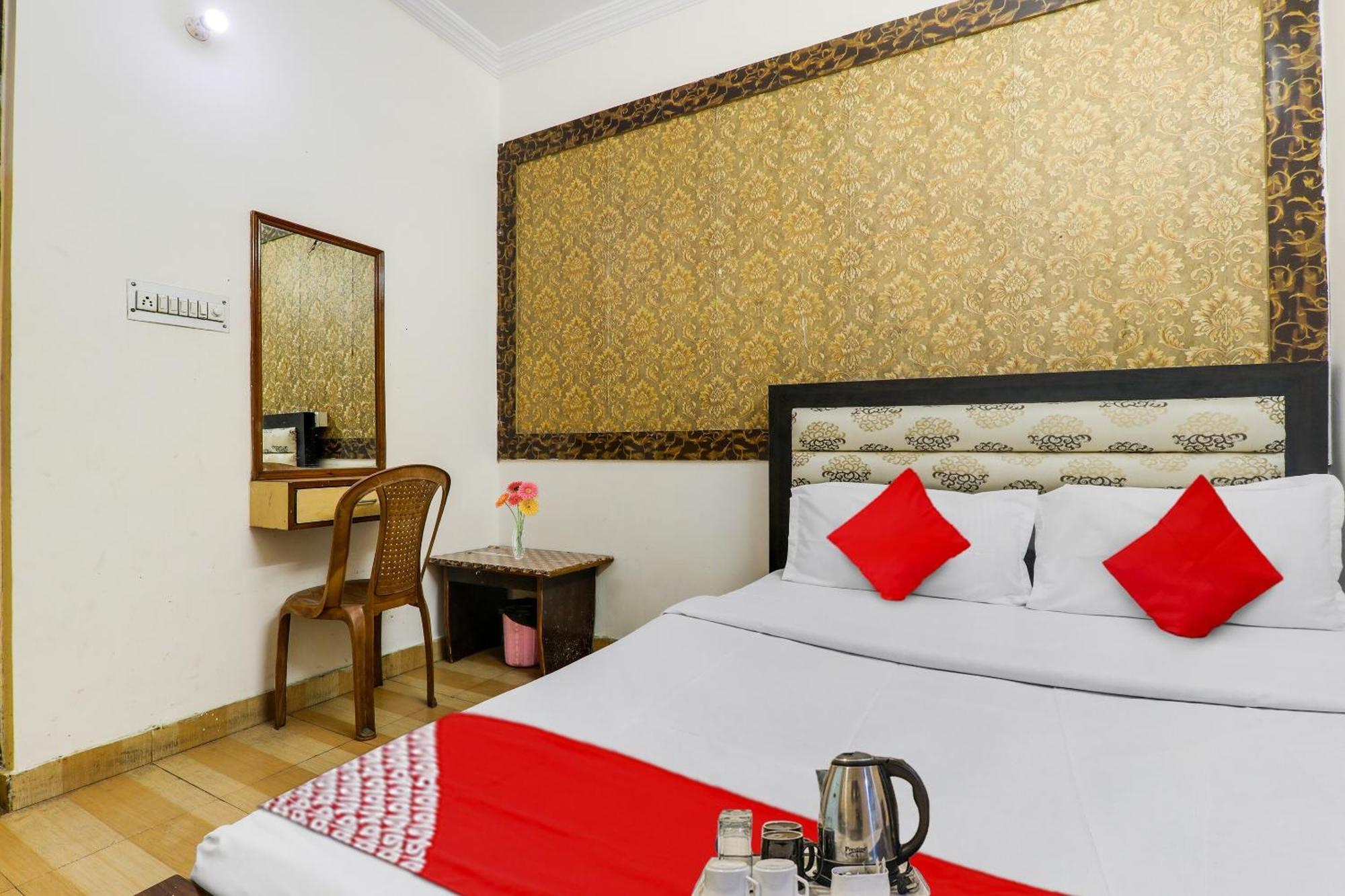 Hotel Hotel O Radhey Shyam Inn