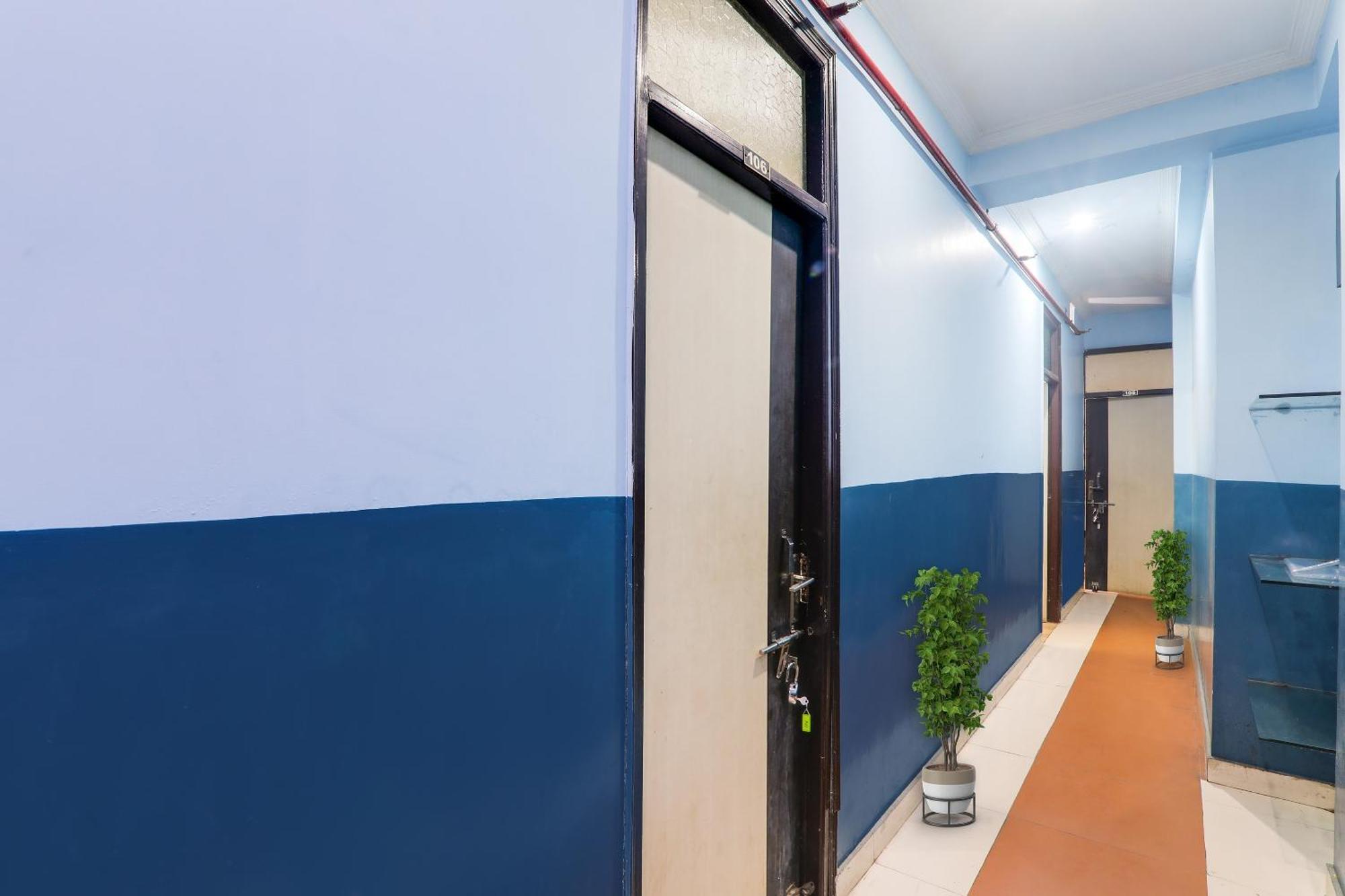 Hotel O Radhey Shyam Inn Hotel 3*