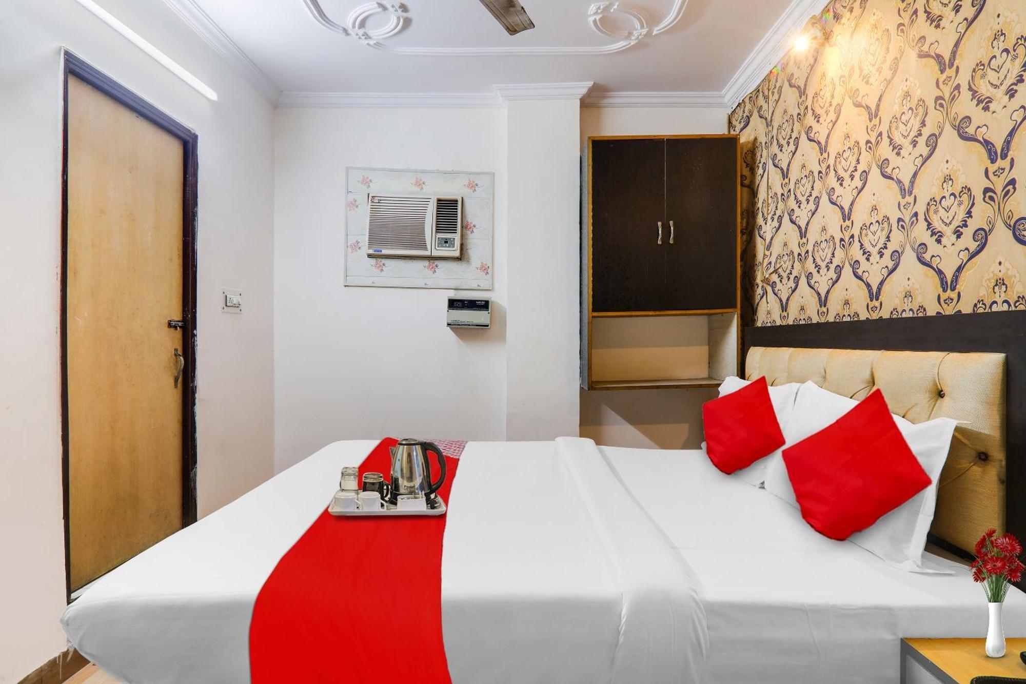 Hotel Hotel O Radhey Shyam Inn 3*